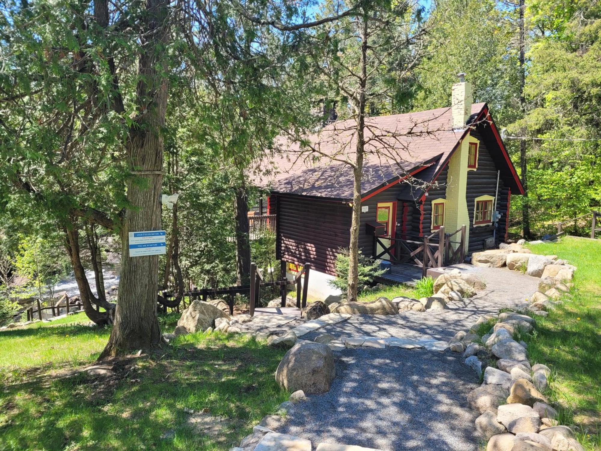 Auberge Spa & Beaux Reves Sainte-Adèle Exterior foto